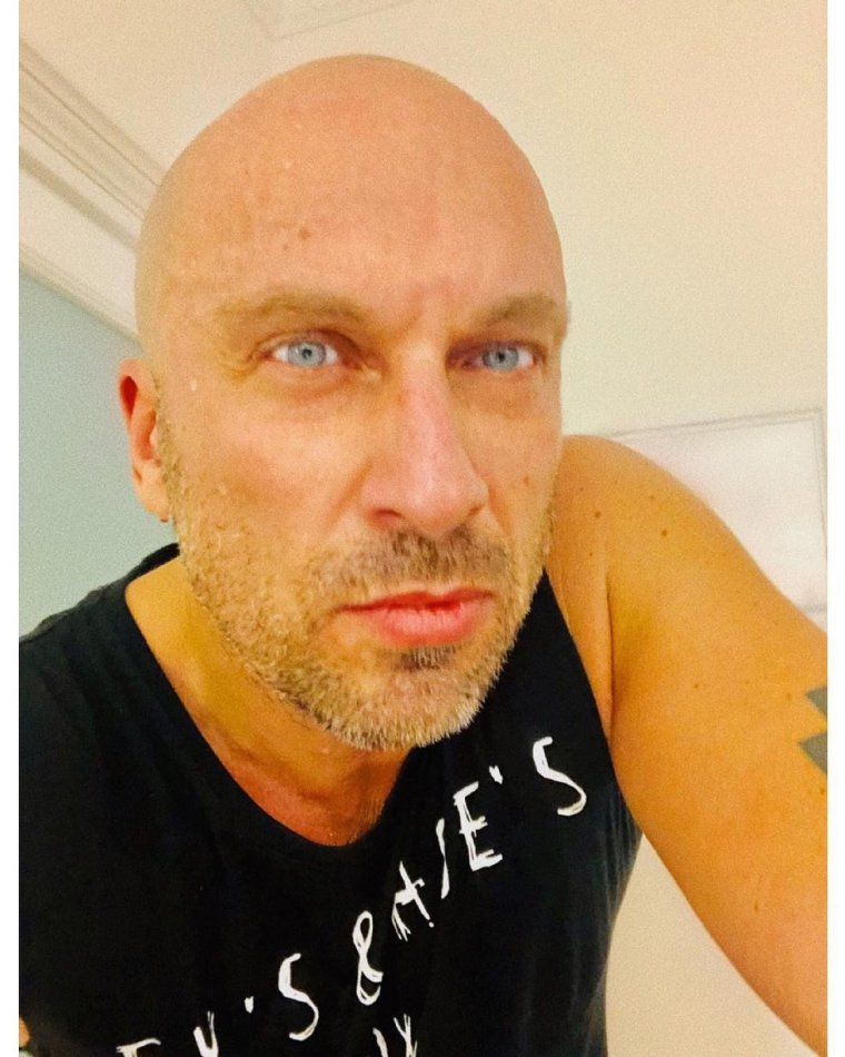 Нагиев плачет