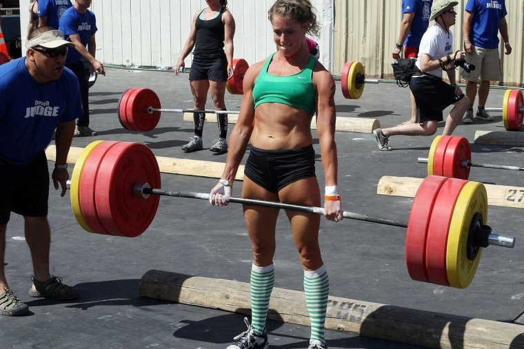 Девушки пауэрлифтеры