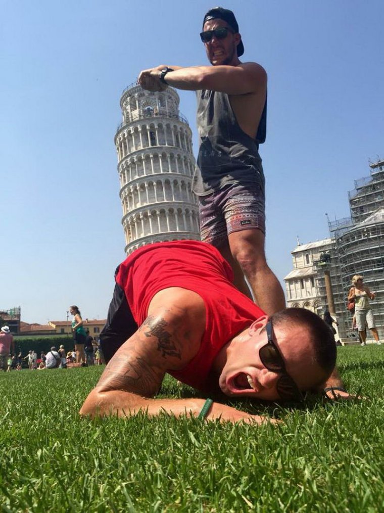 Прикол с Пизанской башней