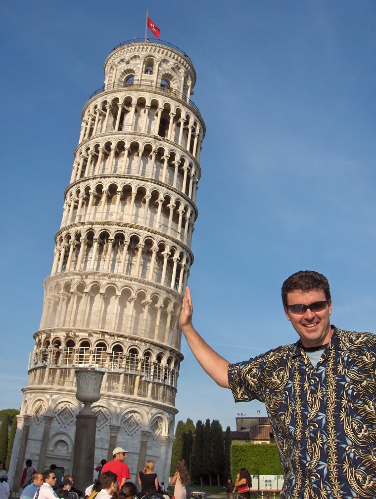 Падающая башня Мартин Парр