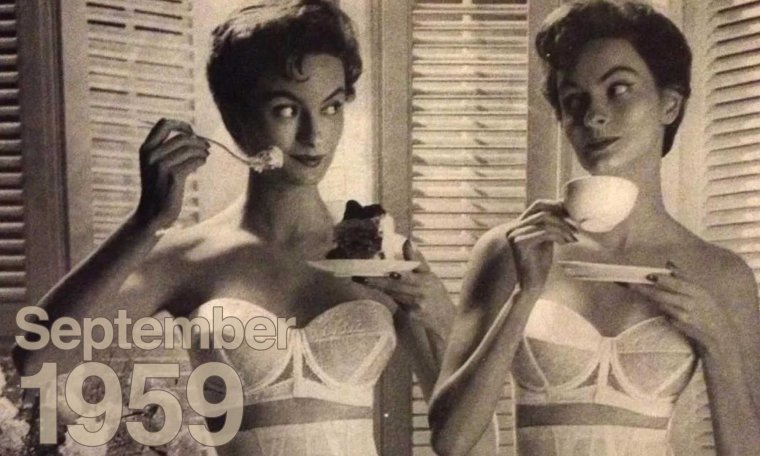 Лифчик на голове у девушек