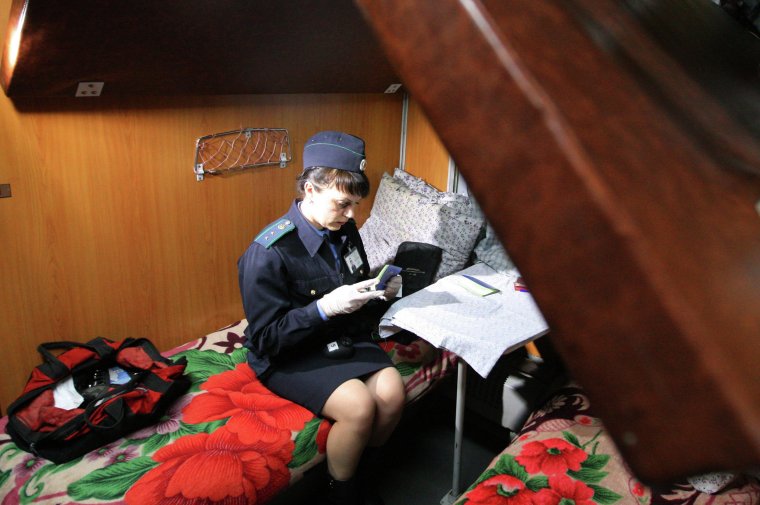 Пьяные проводницы в поездах дальнего следования