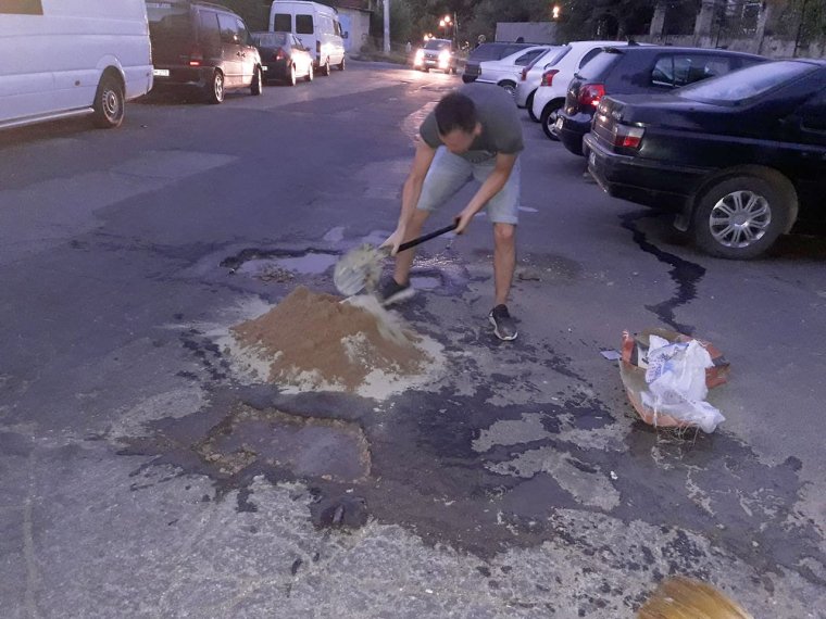 Ямы на асфальте фото