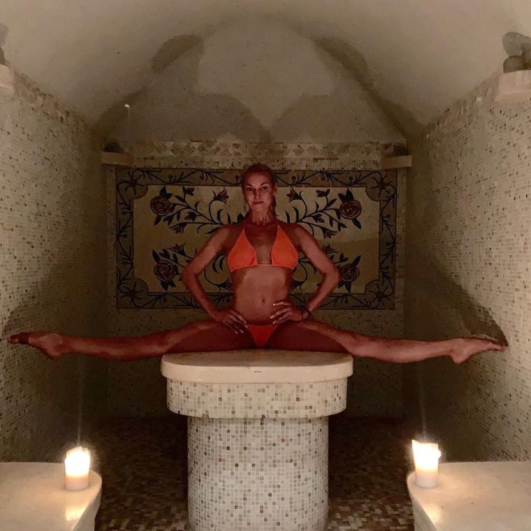 Анастасия Волочкова шпагаты фото