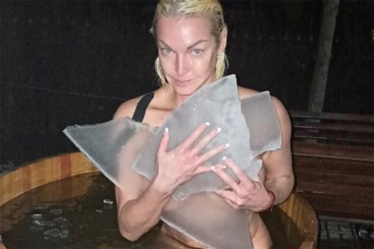 Анастасия Волочкова бюст