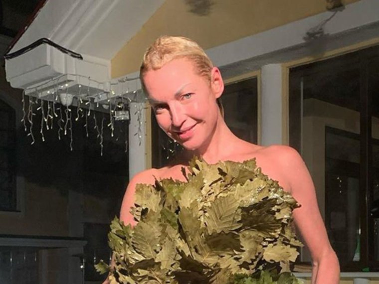 Балерина Анастасия Волочкова фото баня