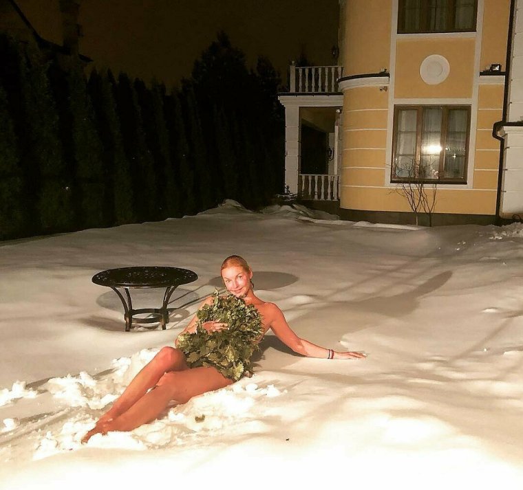 Шпагат балерины Анастасии Волочковой