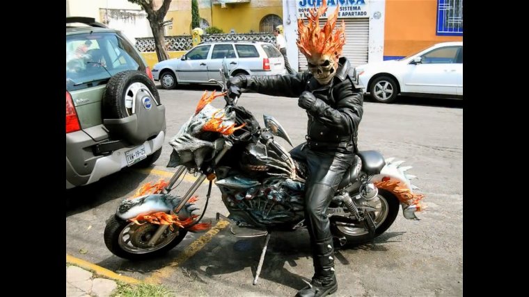 Мотоцикл призрачного гонщика