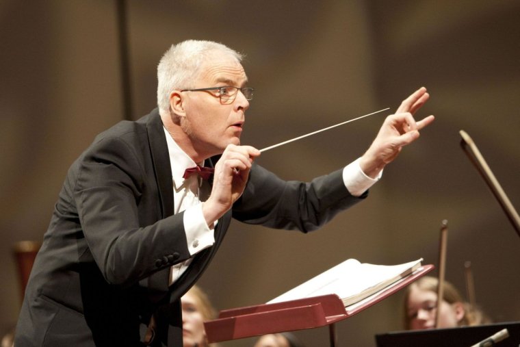 Дирижер Ханс Фрай