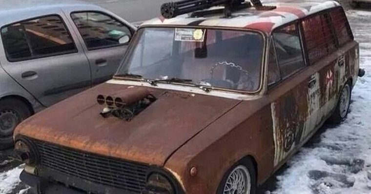 ВАЗ 2104 С пулеметом