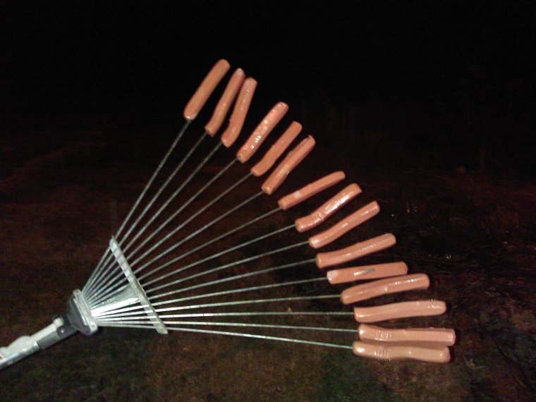 Прикольные шампура для сосисок