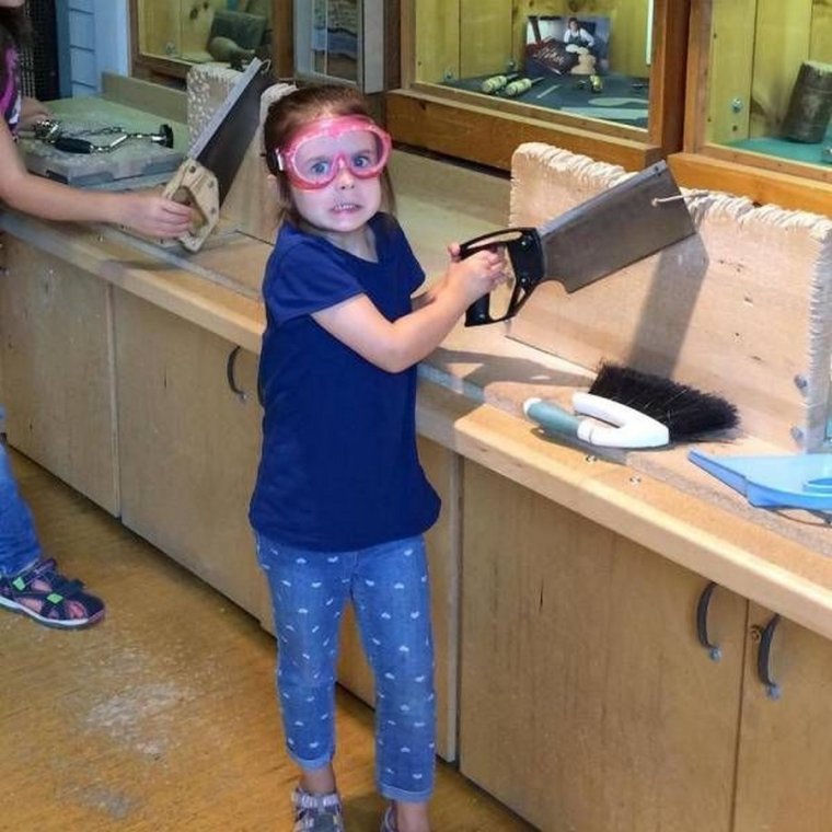 Смешной Столяр