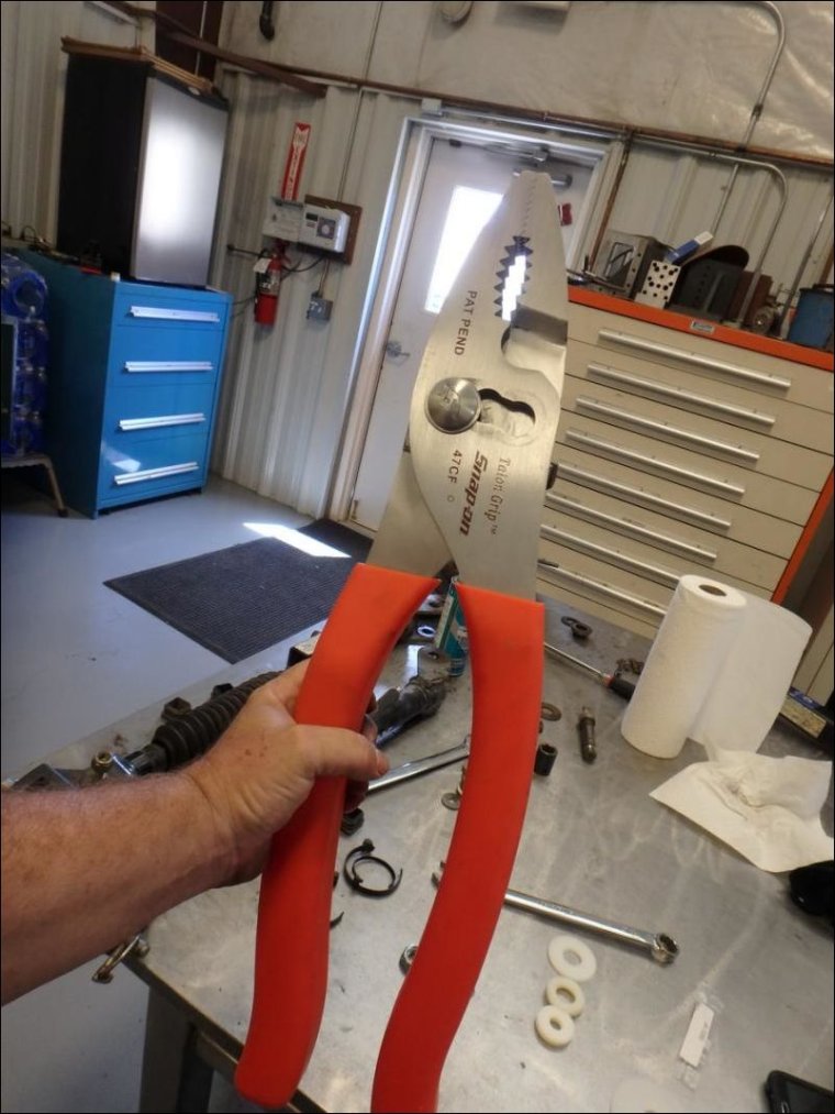 Самые большие пассатижи