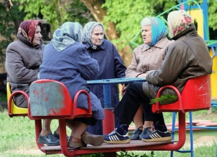 Забавная скамейка из дерева