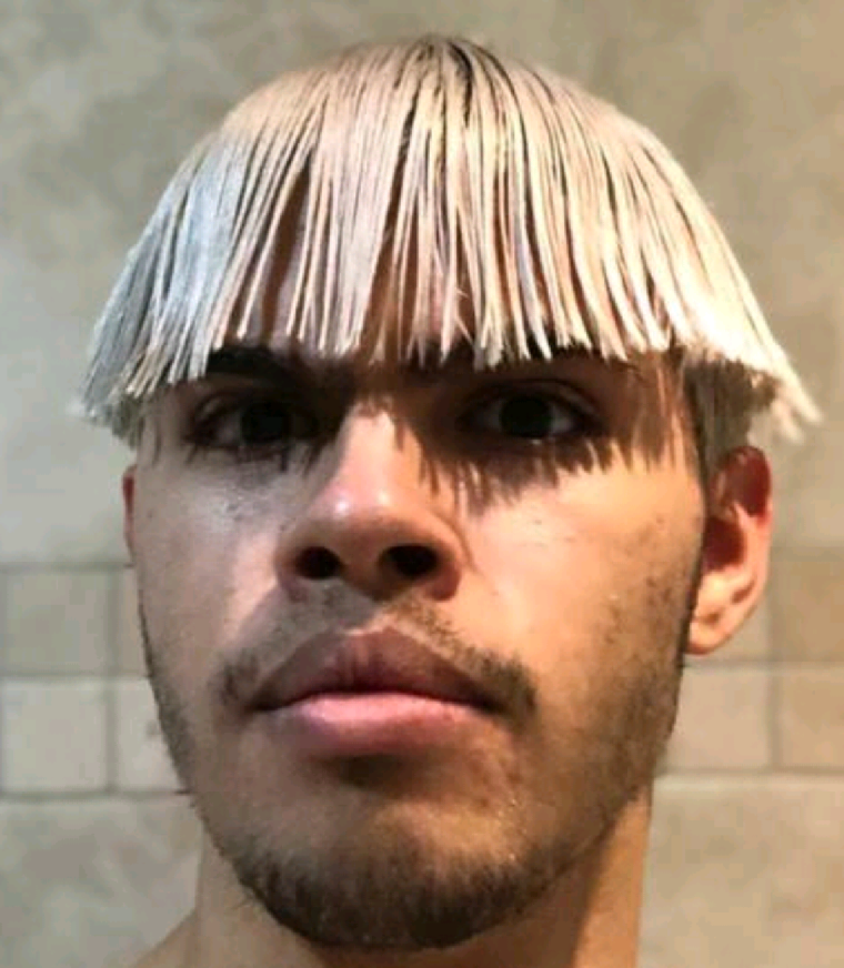 Странные челки