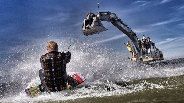 Летающий экскаватор