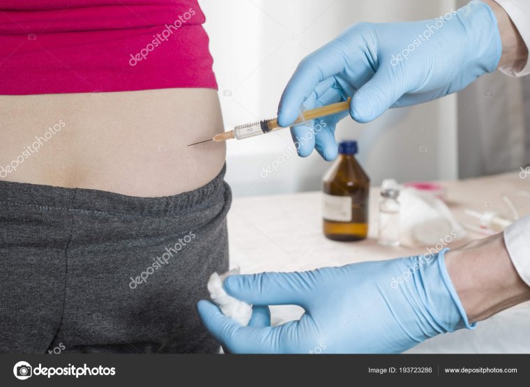 Внутримышечная инъекция в ногу