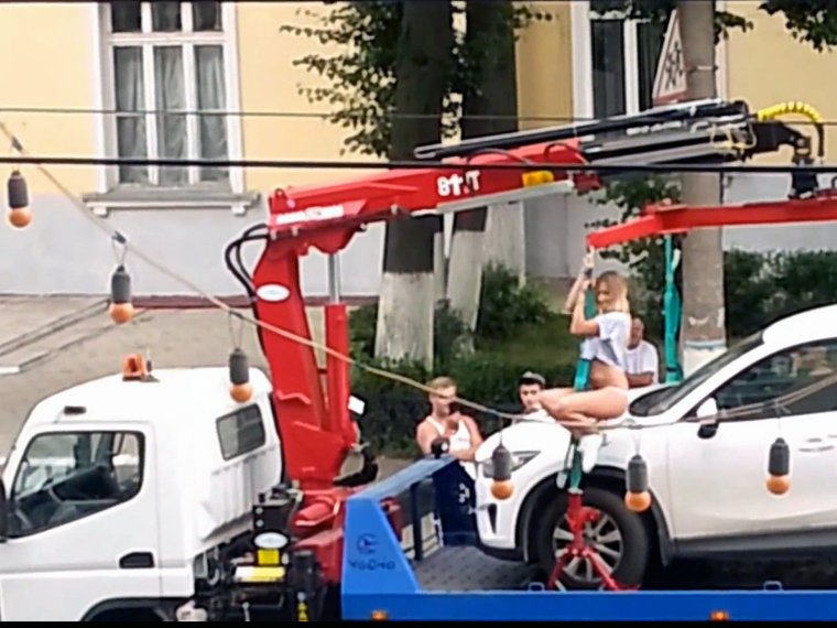 2103 На эвакуаторе