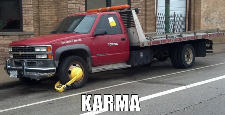 Эвакуатор демотиватор