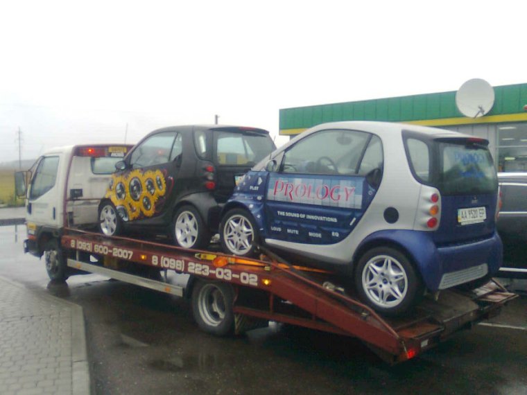 Эвакуатор машины полицейские