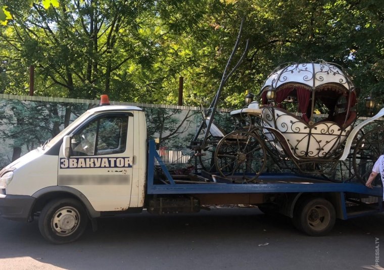 Смешной эвакуатор