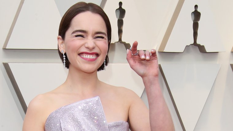 Эмилия Кларк маникюр