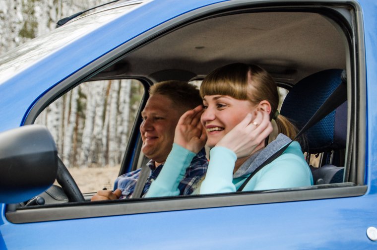 Водить машину