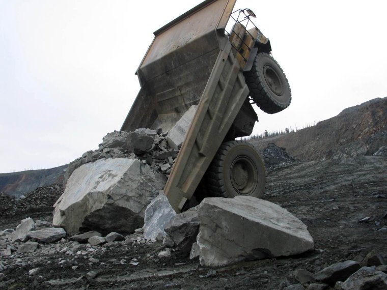 Сломанные БЕЛАЗЫ