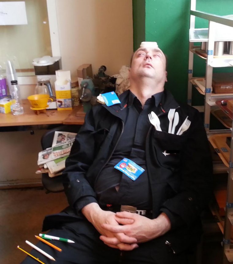 Смешной охранник