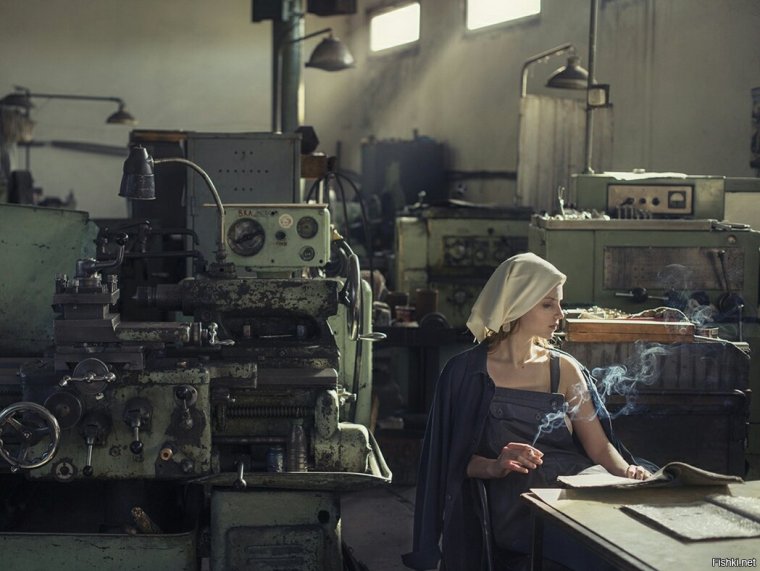 Давид Дубницкий у станка