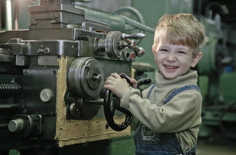 Токарь для детей