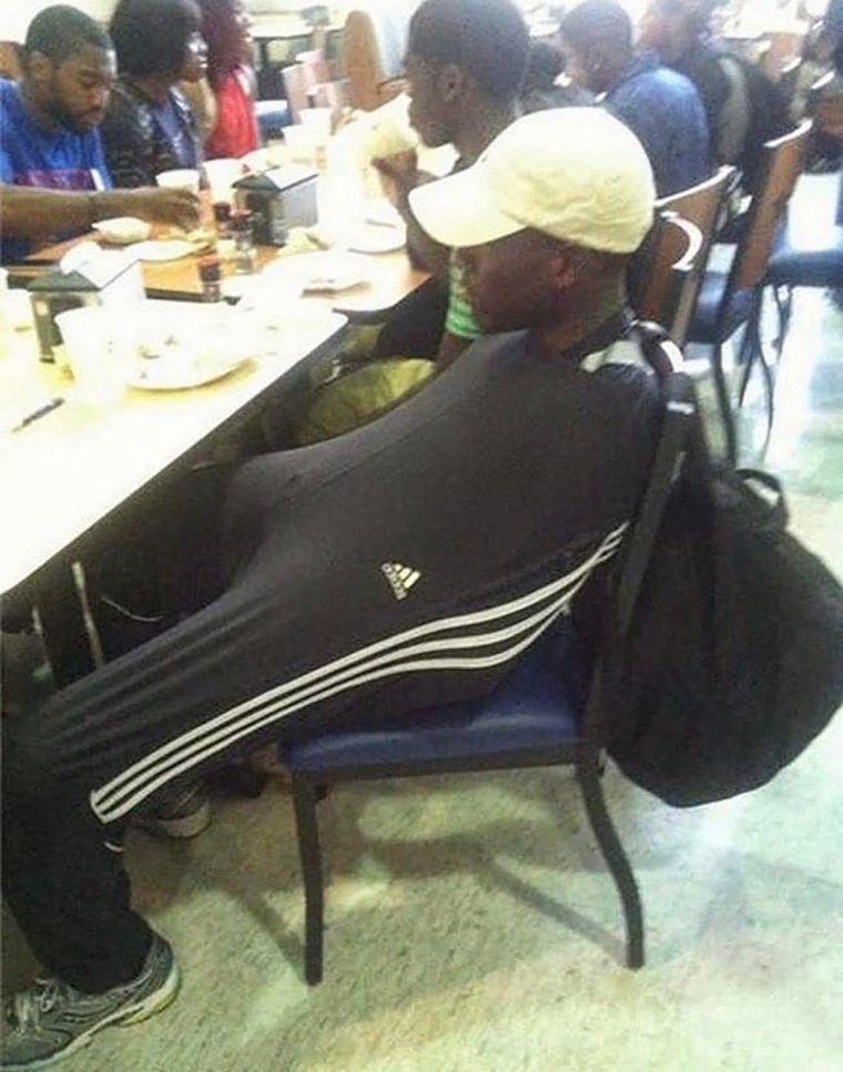 Штаны адидас гопник