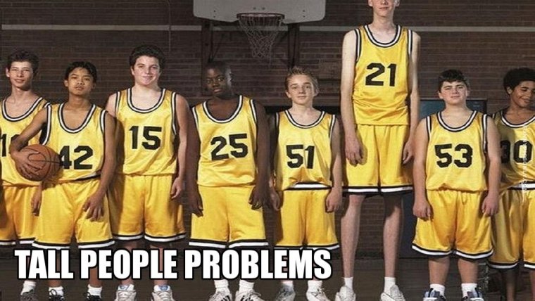 Команда по баскетболу смешная