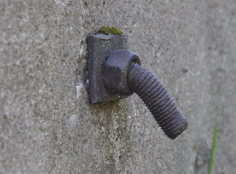 Большой болт