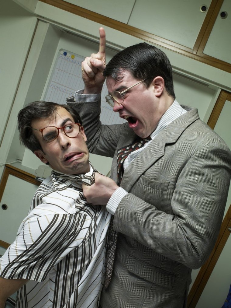 Начальник орет