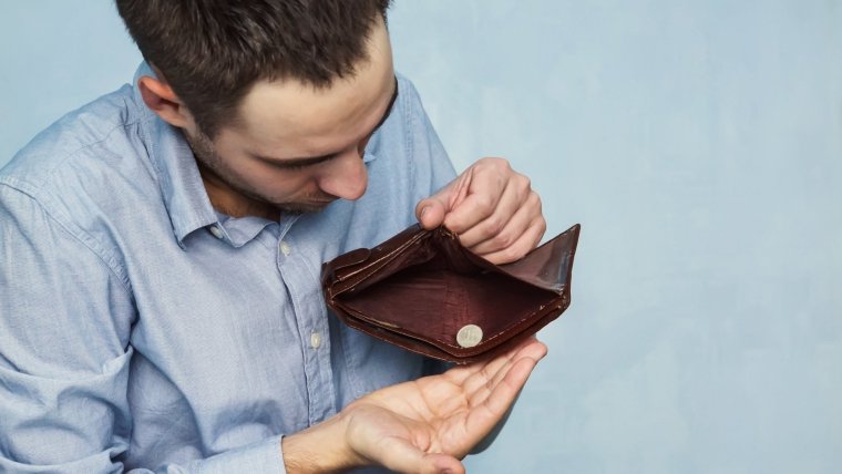 Человек с пустым кошельком