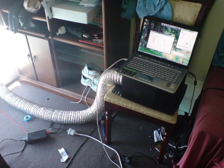 Охлаждение ноутбука прикол