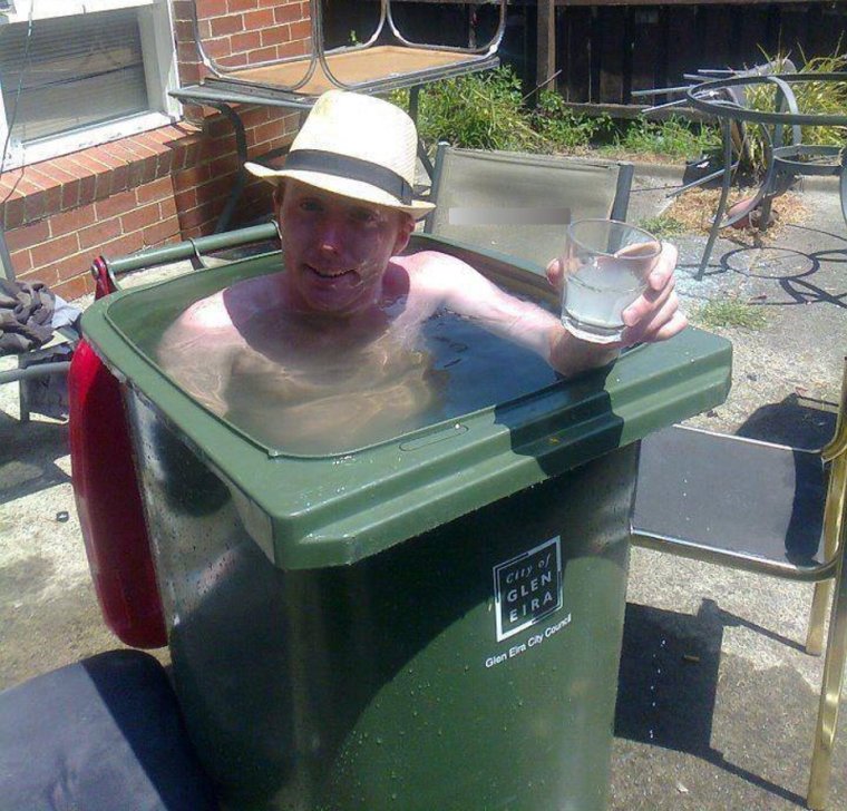 Бассейн дебильный