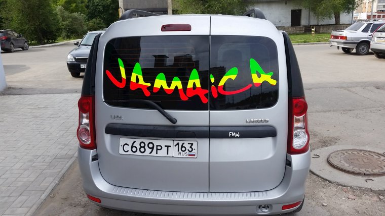 Наклей на Ларгус