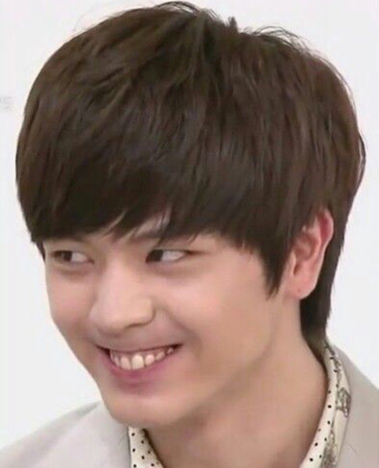 Шуга в шапке с ушками