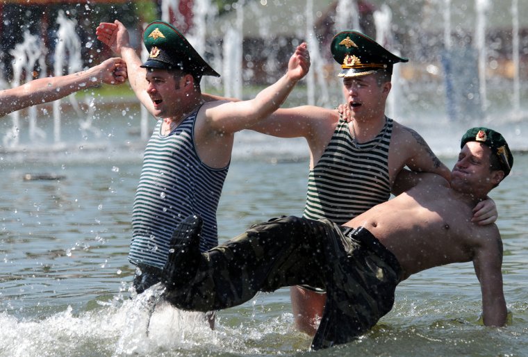 Милиционер 90-х