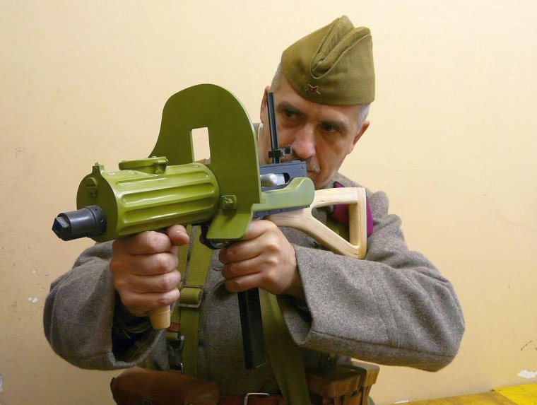 Максим-Токарев пулемет