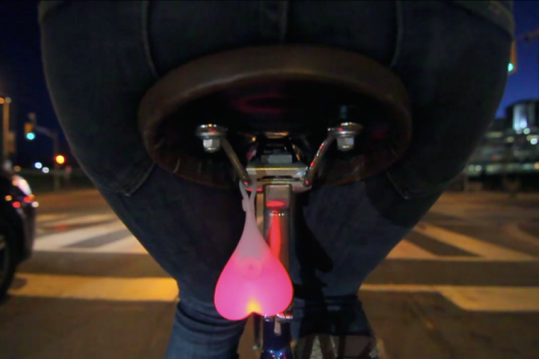 Фонарик под седло велосипеда яйца