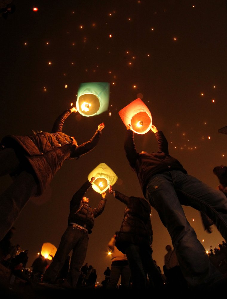 Горящие фонарики