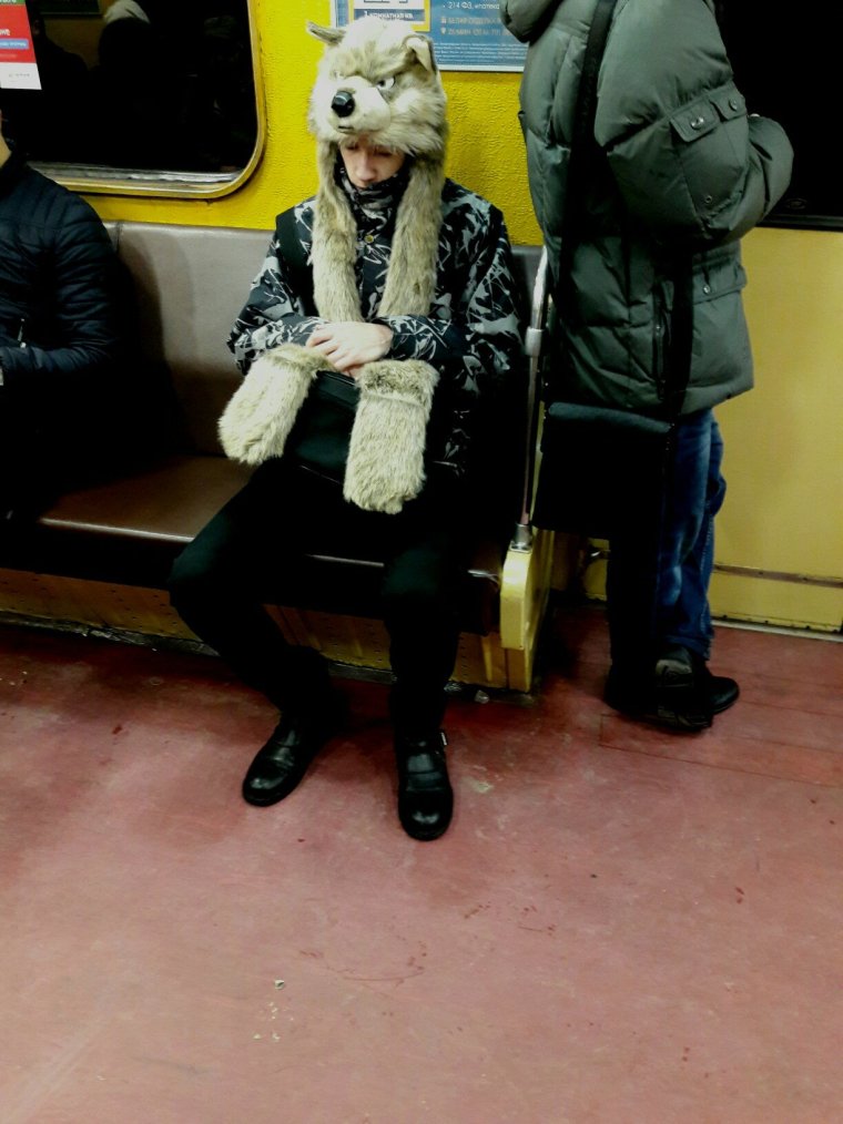 Смешные люди в метро