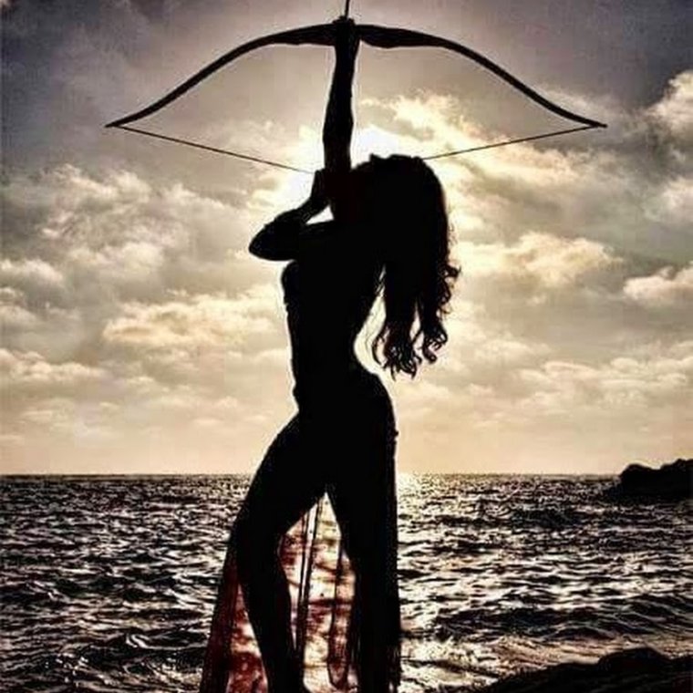 Стрелец девушка