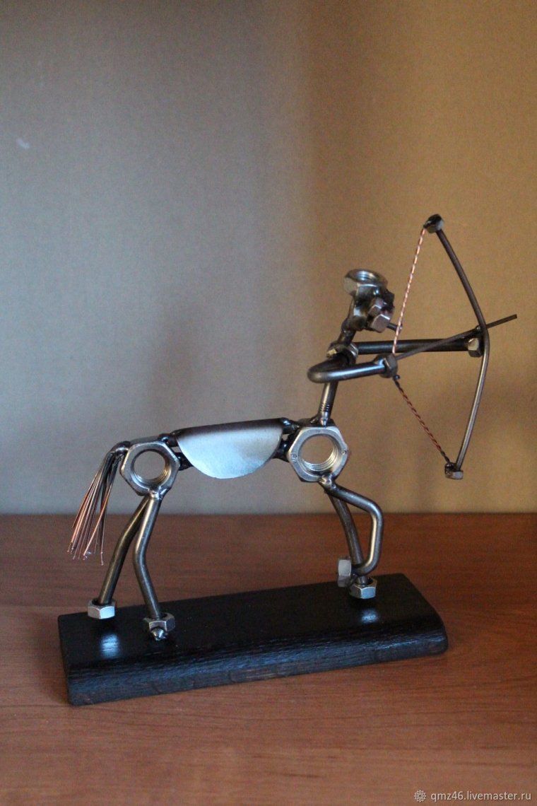 Подарок для стрельца мужчины своими руками