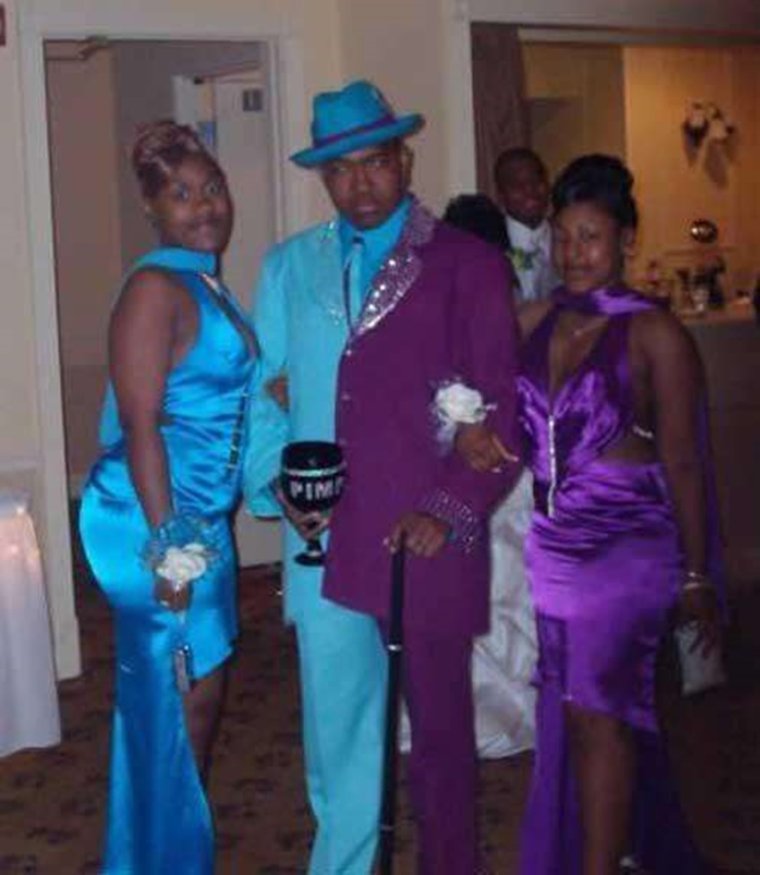 Прикольные костюмы на выпускной