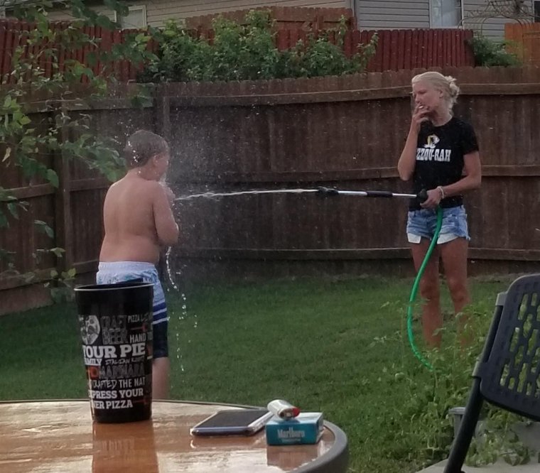 Машина тонет