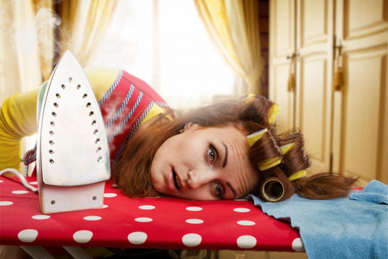 Уставшая домохозяйка